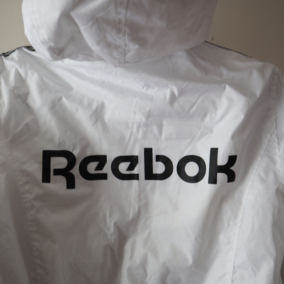 Reebok Jacket / Windbreaker Running Jacket - Picture 5 of 10